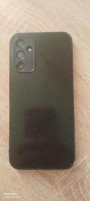 Samsung A 14 sotmoqchiman zudlik bilan pul kerak holati yaxshi qotishl