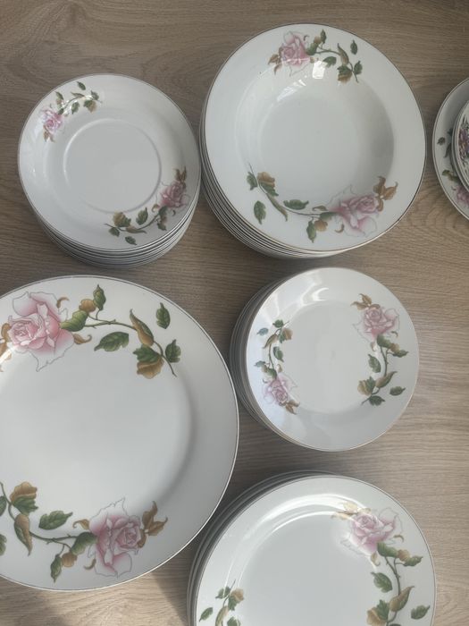 Продаю сервиз в оличном состоянии