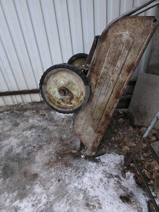 Продам тележку .