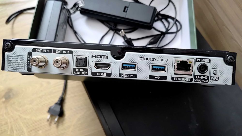 4k Сателитен приемник Samsung GX-VISSJ/VIA