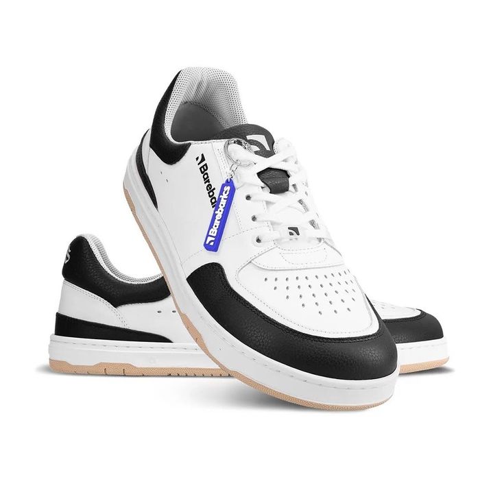 Кроссовки Barebarics. Размер 46.
Б