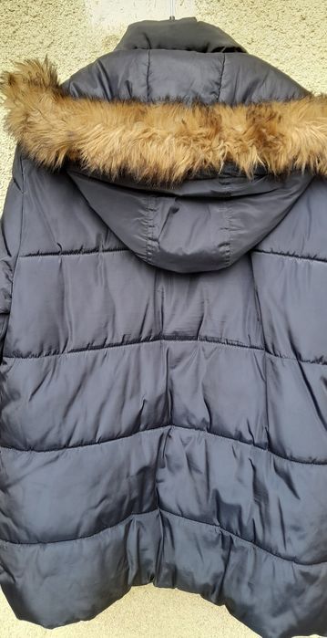Geaca bleumarin cu glugă