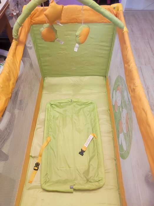 Продавам детска кошара преносима