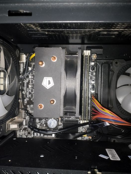 продается комплект озу процесор материнская плата кулер