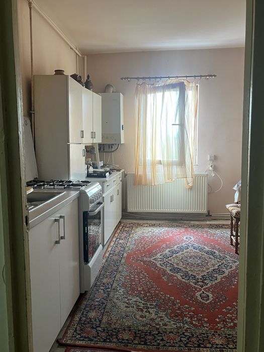 Proprietar vand apartament 4 camere