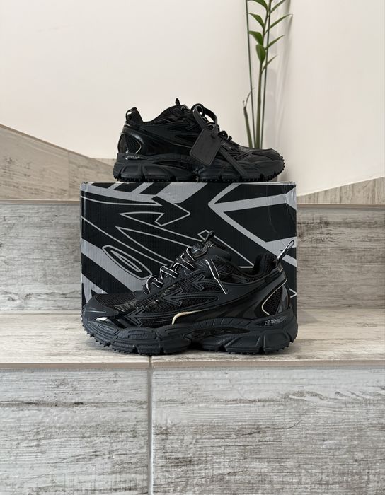Off-White Be Right Back