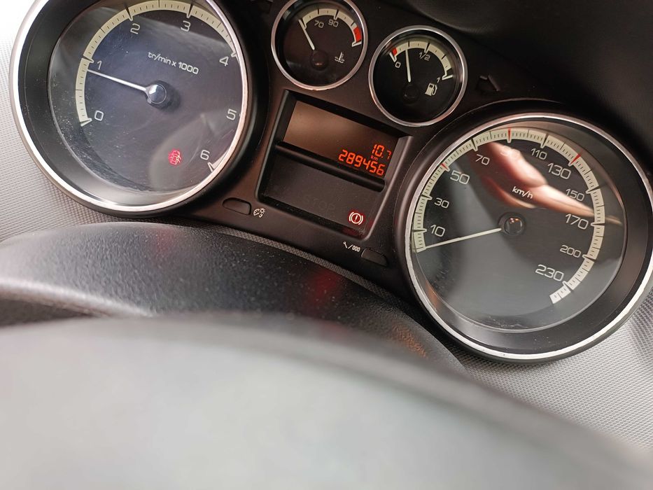 Пежо 308 1.6hdi 109k.