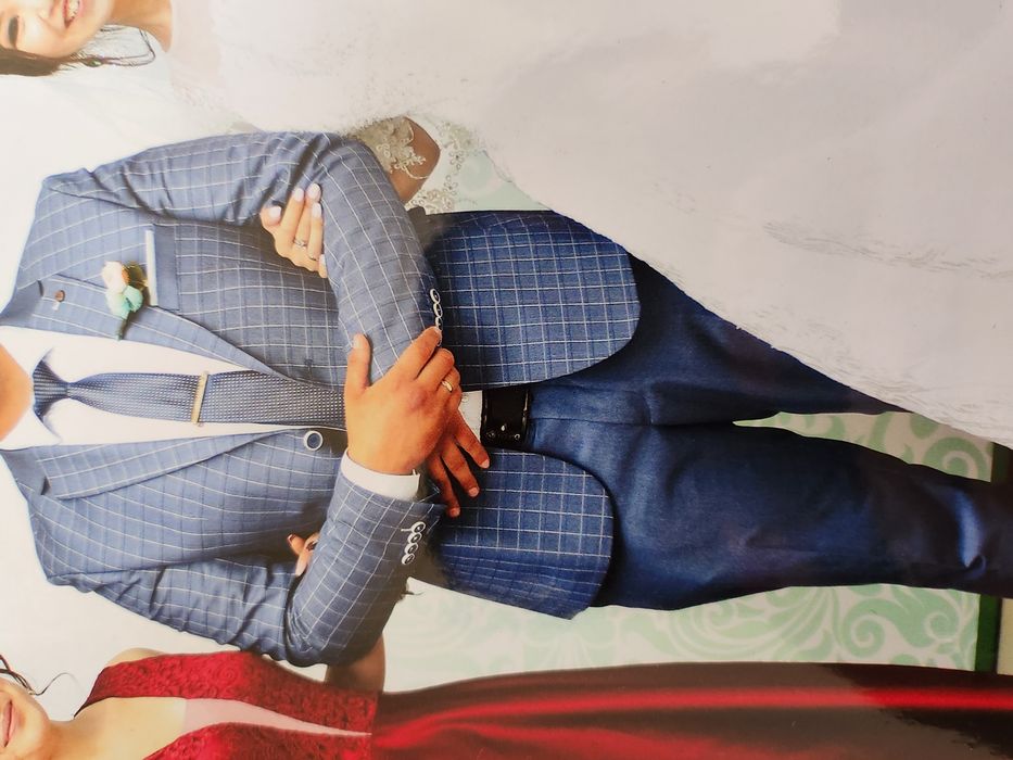 Продам костюм. Одевал один раз