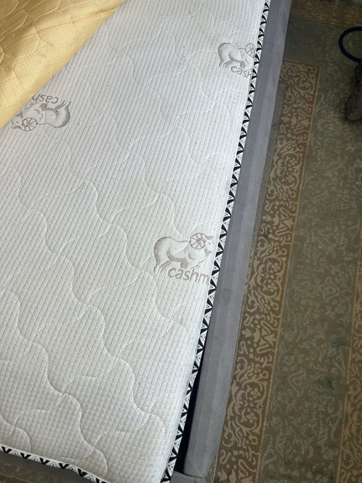 Кровать двуспальная