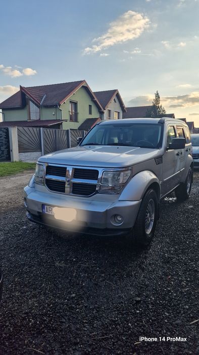 Dodge nitro 4 x 4