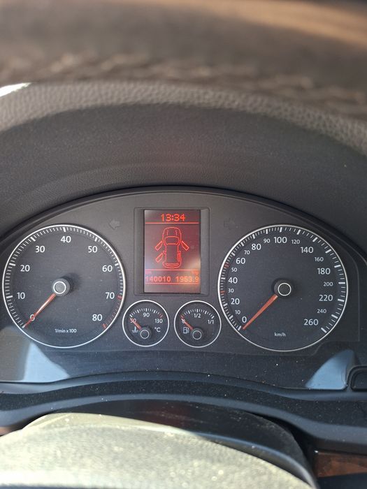 Volkswagen Jetta 2007 benzină, 4.205 € — imagine 9