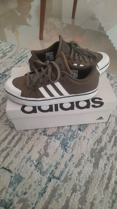 Adidași bărbați Marimea 40,5