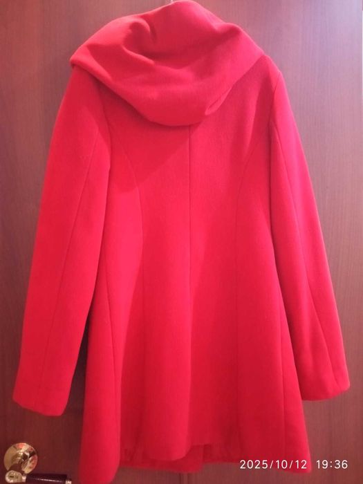 Продается пальто