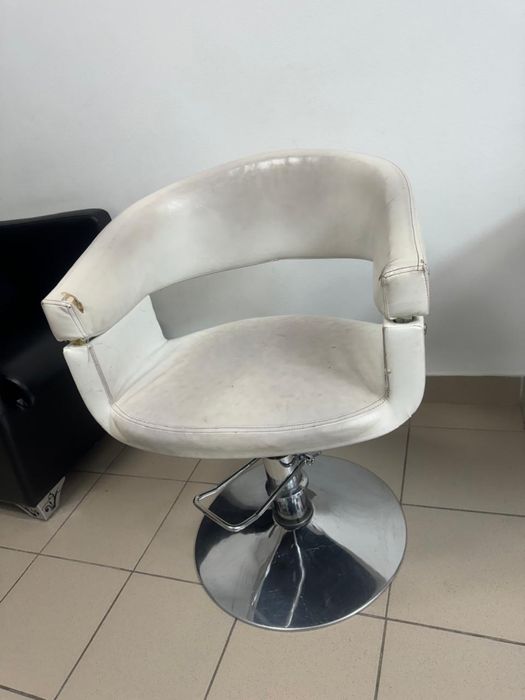 Зеркало для парикмахера