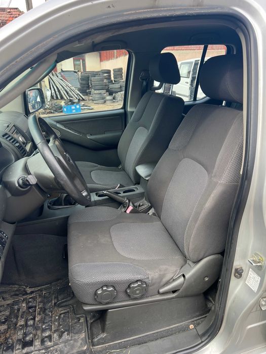 DEZMEMBREZ Nissan NAVARA D 40 2.5 DCI 4X4 174 cp 2006 PATHFINDER
