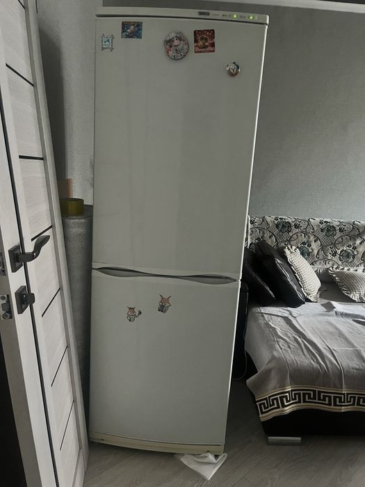Продам холодильник