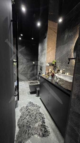 Продава се Двустаен апартамент в Пловдив, Център - 98 кв.м за 2041 €/кв.м - Снимка #8