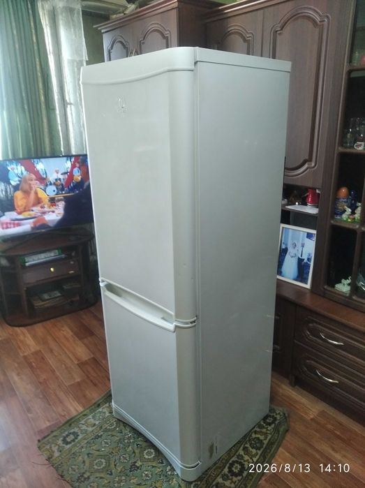 продам холодильник  INDESIT