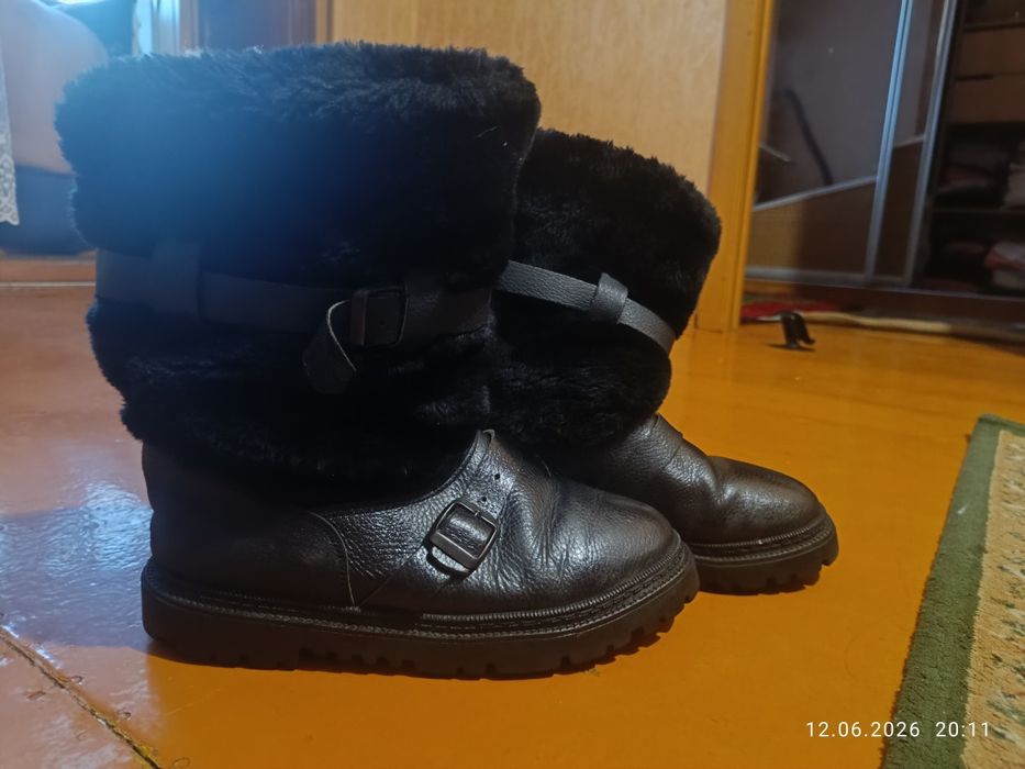 Продам срочно унты