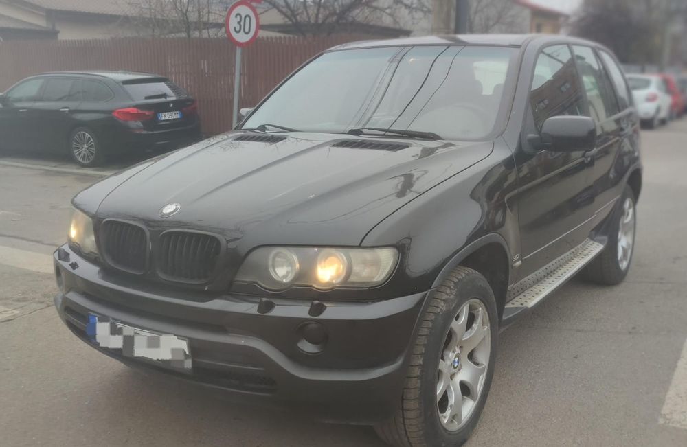 Vand/Schimb  BMW X5 E53
BMW X5
MOTOR:3000 DIESEL 
Acte Valabile+Fiscal