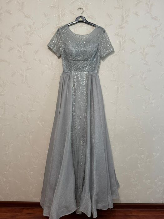 Распродажа вечерних бальных платьев!