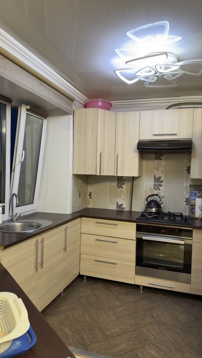 Продам 2ку, гагарина 4а