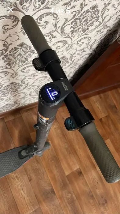 Продаётся. Электросамокат