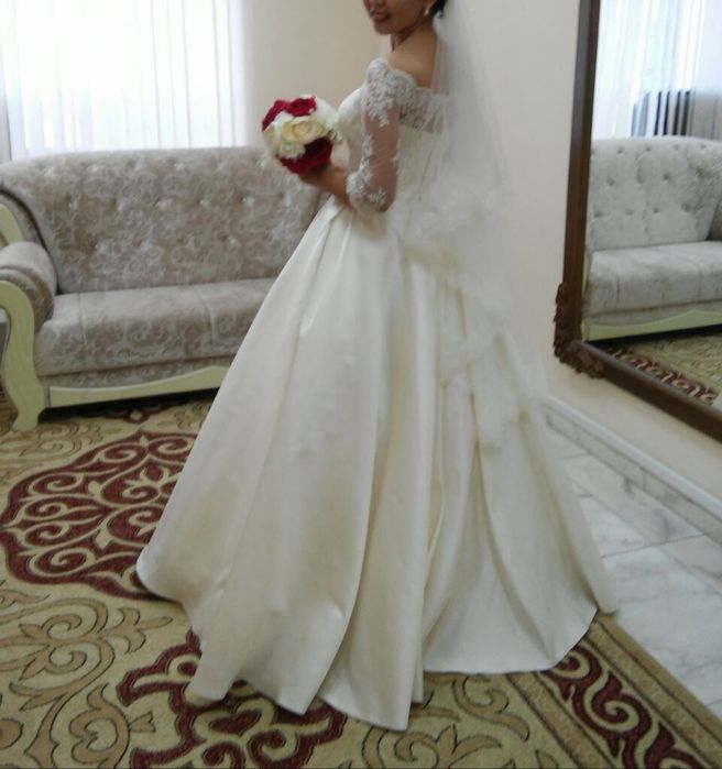 Свадебное платье