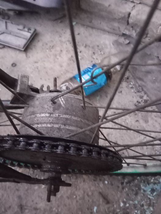 (дырчик)Мотор  f50 с рамой