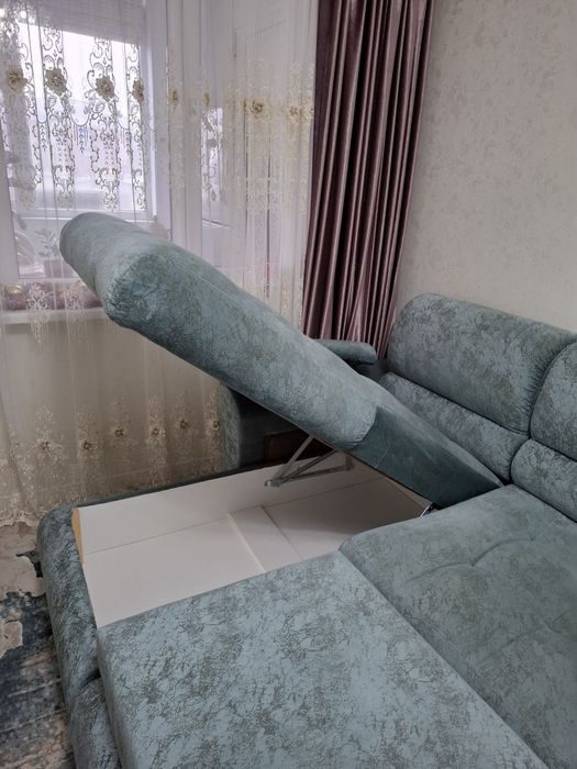Диван угловой продаётся