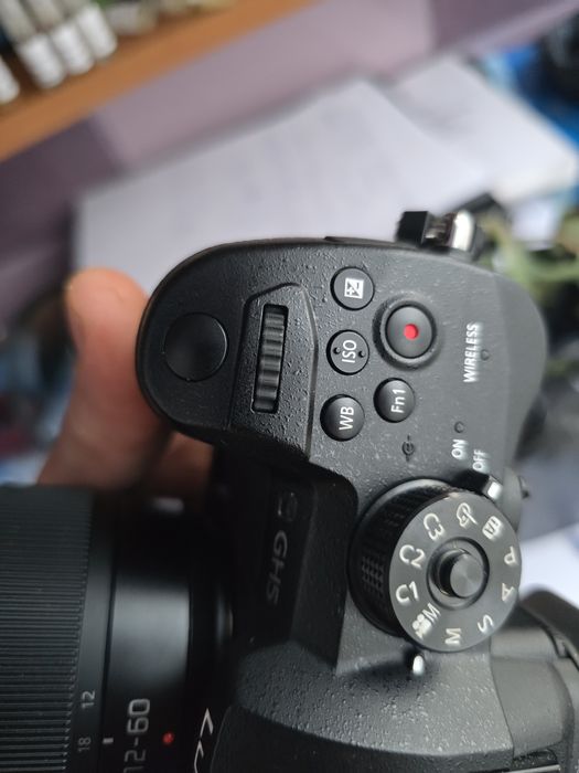 Panasonic Gh5 + Sandisk extreme pro 128Gb × 5 acumulatori