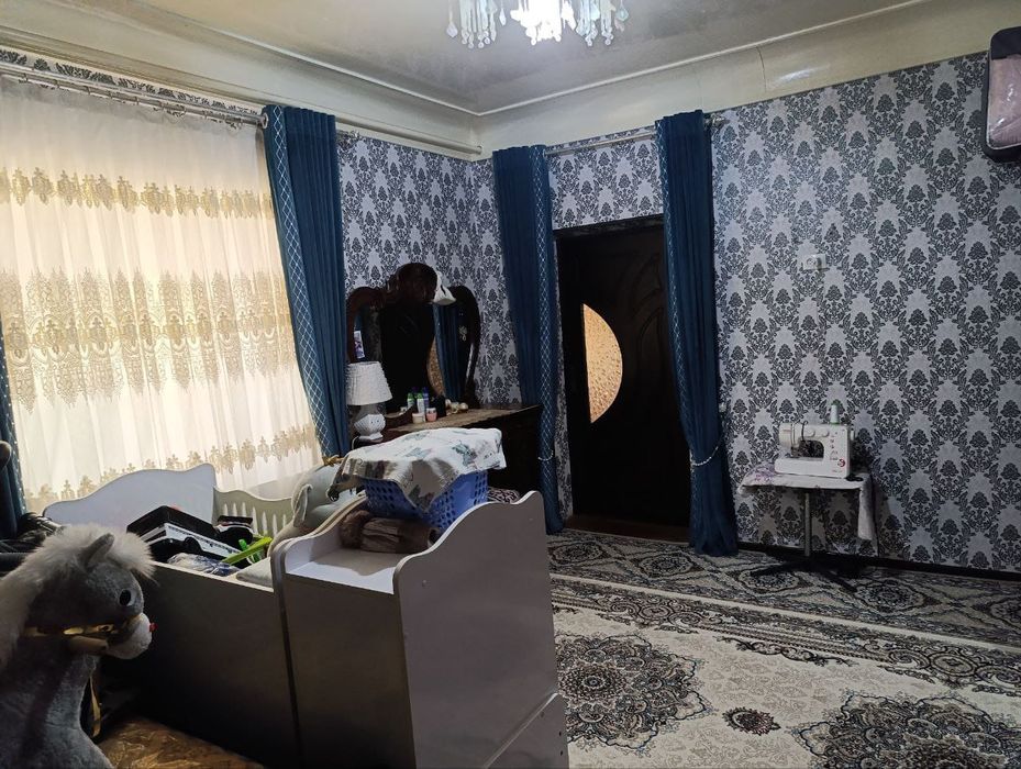 Срочно уй сотилади