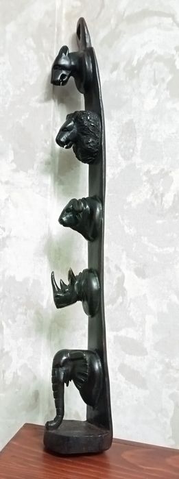 Африканска дърворезба, скулптора, сувенир, пано, тотем.