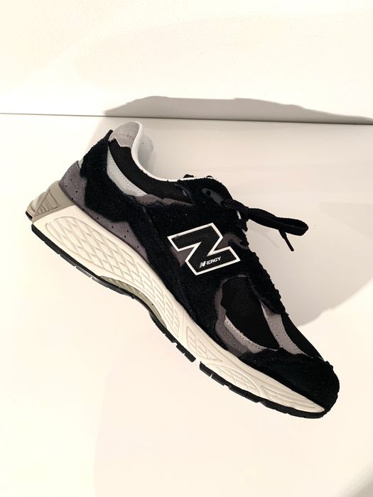 New Balance 2002R Protection Pack Black and Grey
