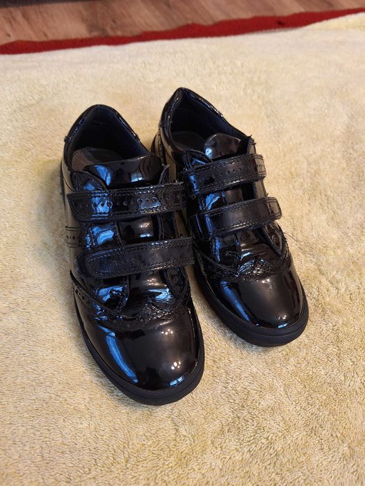 Pantofi Geox piele fetita nr 33