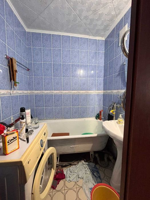 Продам трехкомнатную квартиру