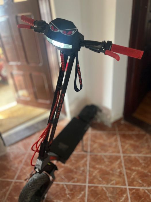 Trotineta electrica KuKirin G4 model 2025 garantie