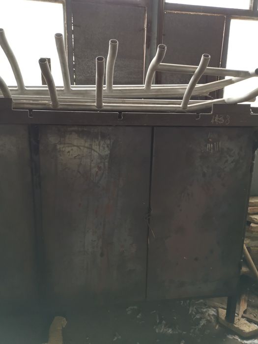 Двоен метален шкаф