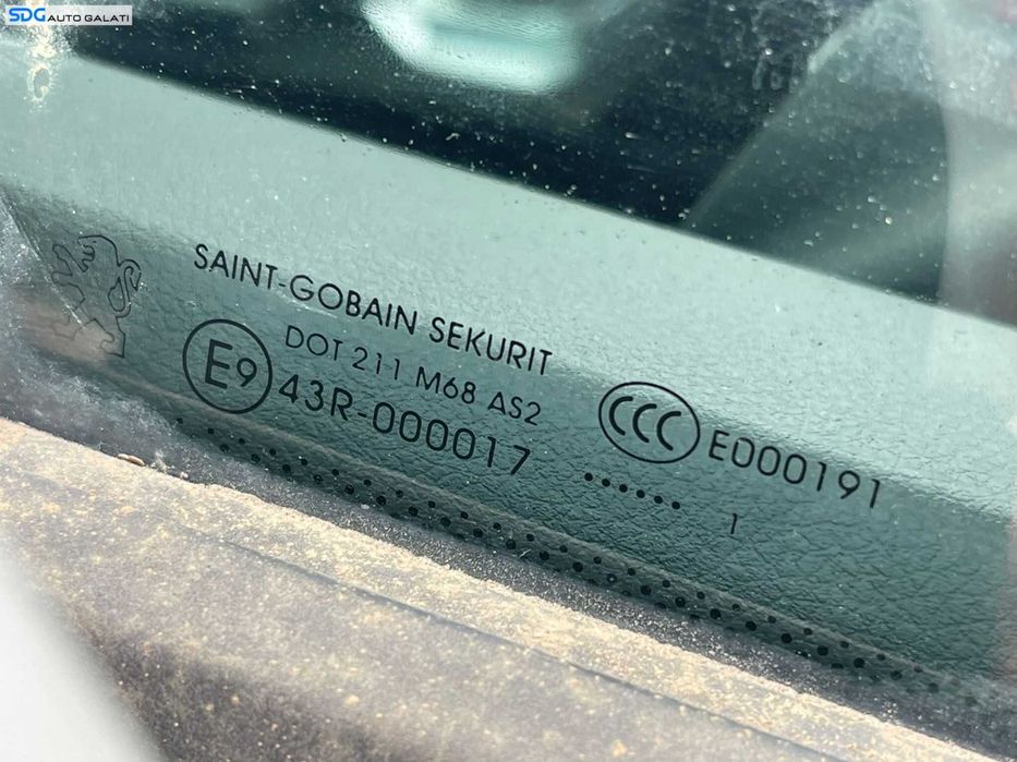 Geam Sticla Fix de pe Usa Portiera Dreapta Fata Peugeot 3008 2009 - 2016 [C6182]