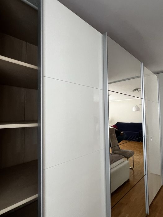 Dressing/Dulap 293/219/66 cm 3 usi culisante alb/crem  lucios/oglinda