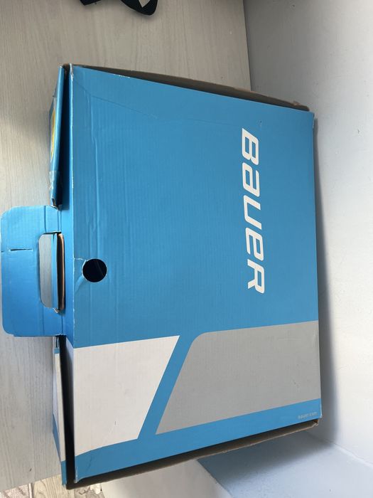 Продам коньки bauer xls
