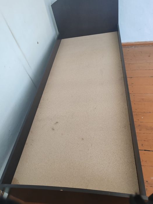 Кровать односпальная