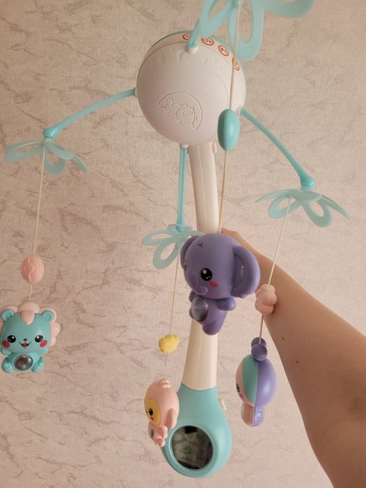 детский мобиль на кроватку