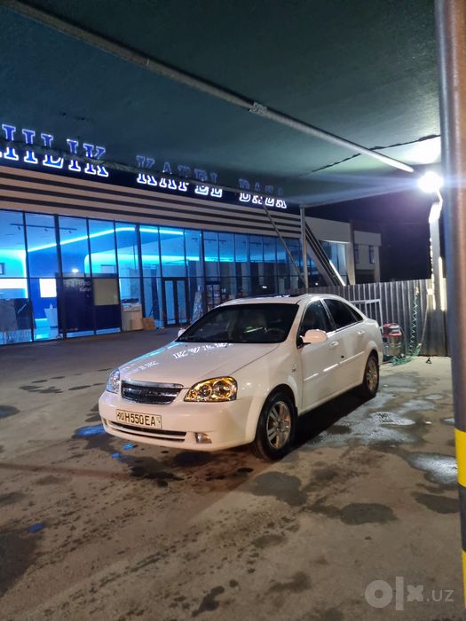 Lacetti avtomat sotiladi