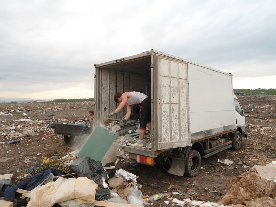 Вывоз мусора утилизация мебели хлама