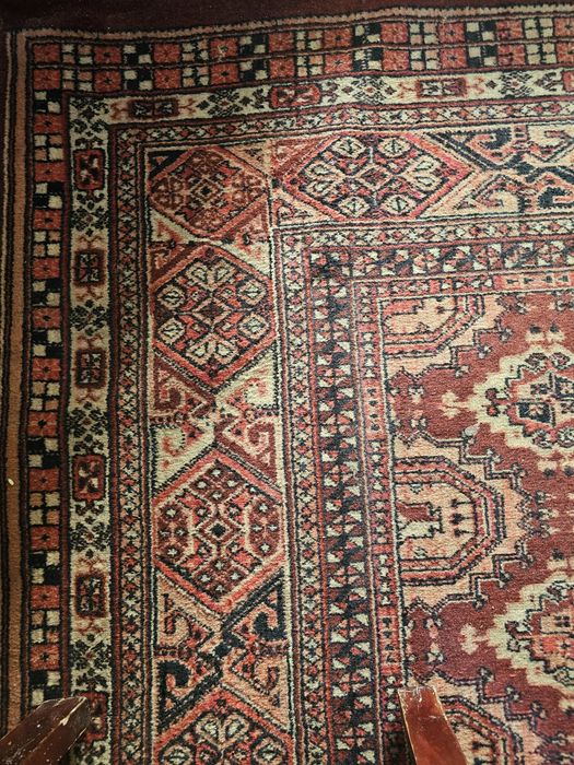 Продаётся антикварный ковёр 3×4