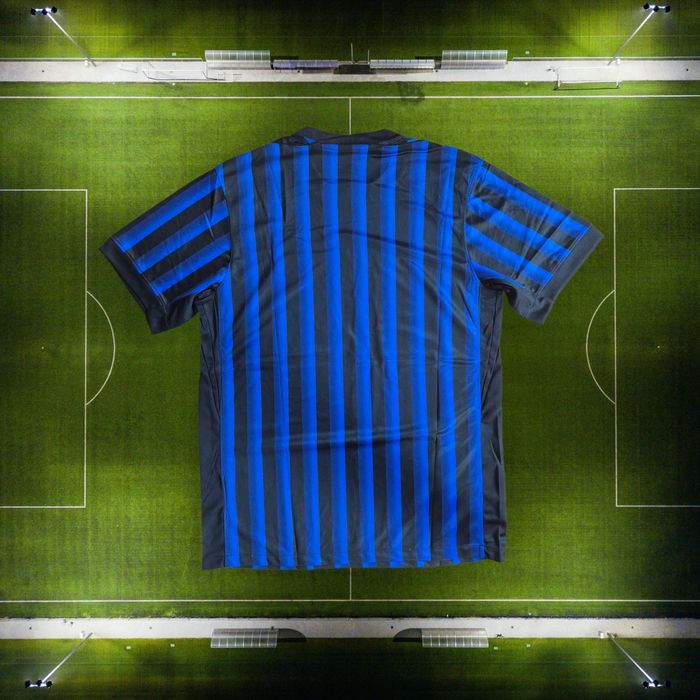 Официален първи екип Inter Milan сезон 2025/26