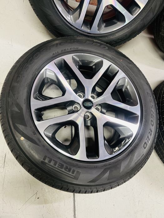 Jante Land Rover Defender R20 L663 Originale Pirelli dot45/2023 Noua