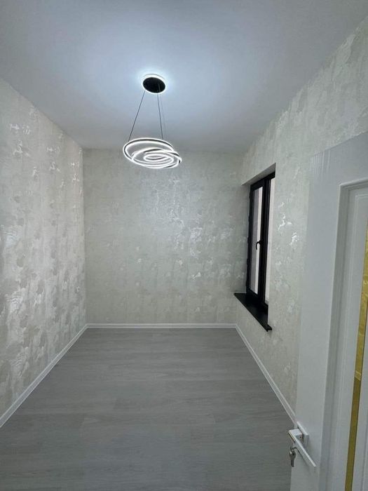 Поклейка обоев профессионально адекватные цены