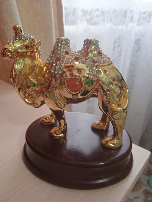 Статуэтка Верблюд